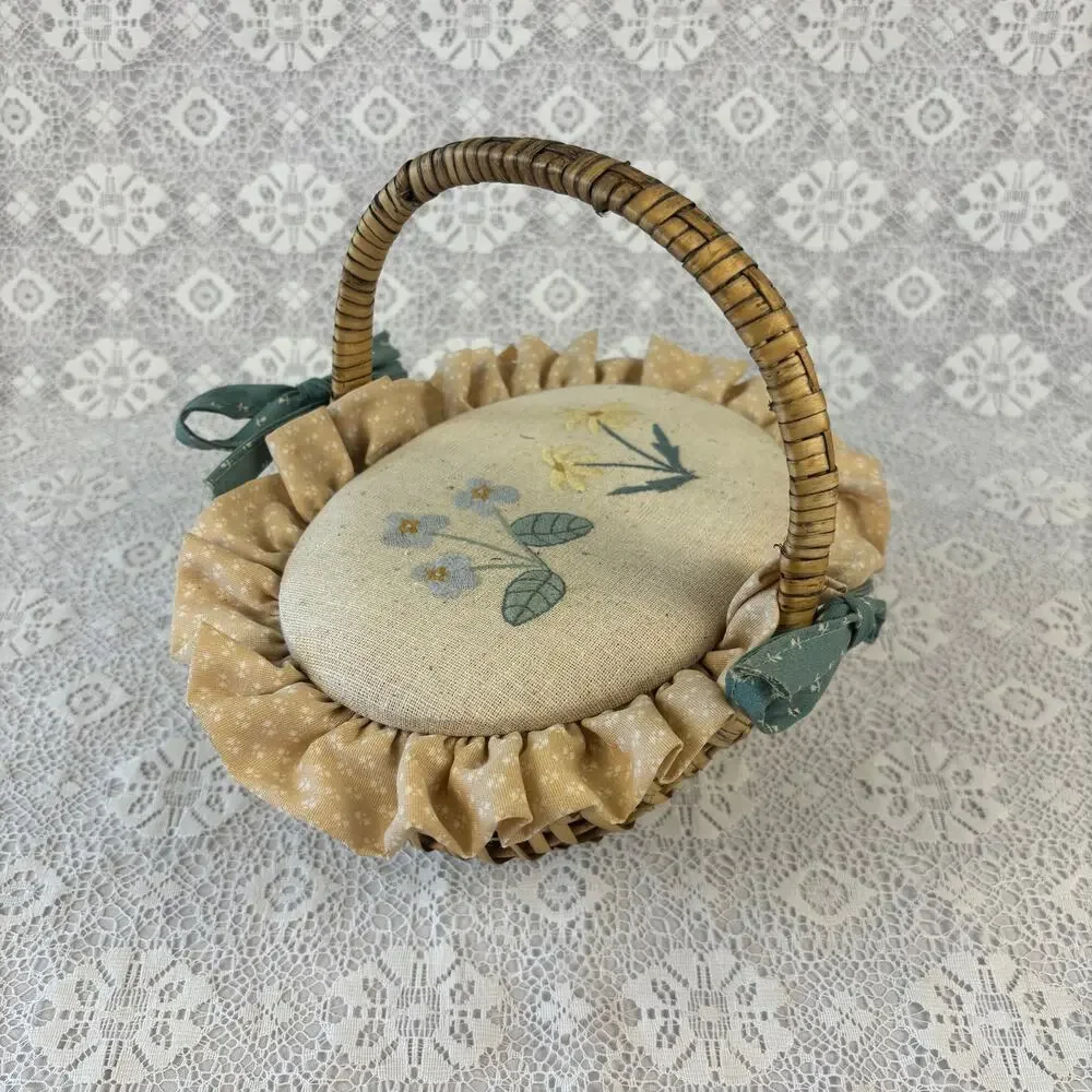 Valorie's Folk Art Appliqué Sewing Basket Wicker Basket with Pincushion Lid